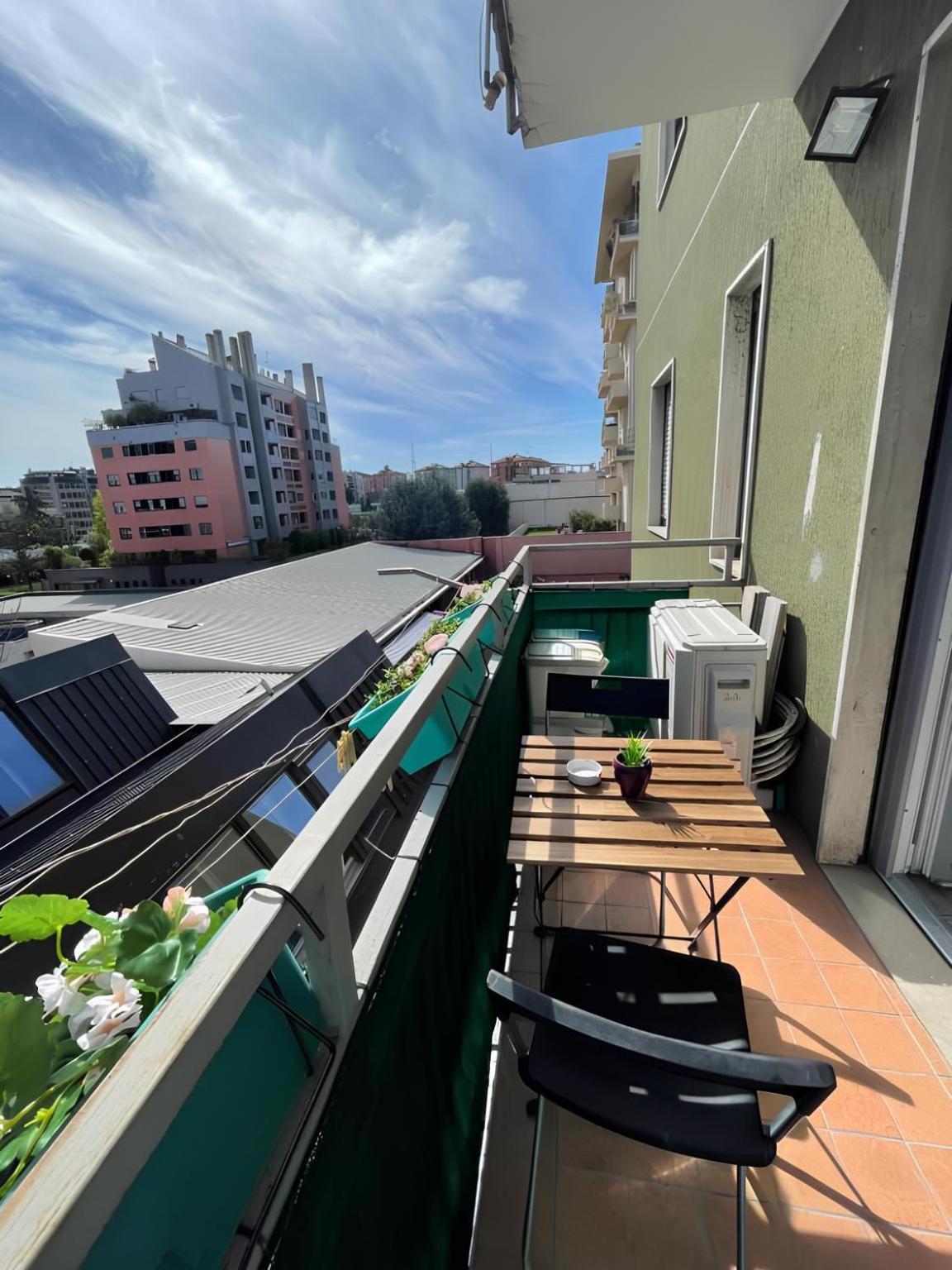 Gardone Apartment - Ampio Appartamento Con 2 Camere Da Letto - Comodo Per Duomo! Milano Esterno foto