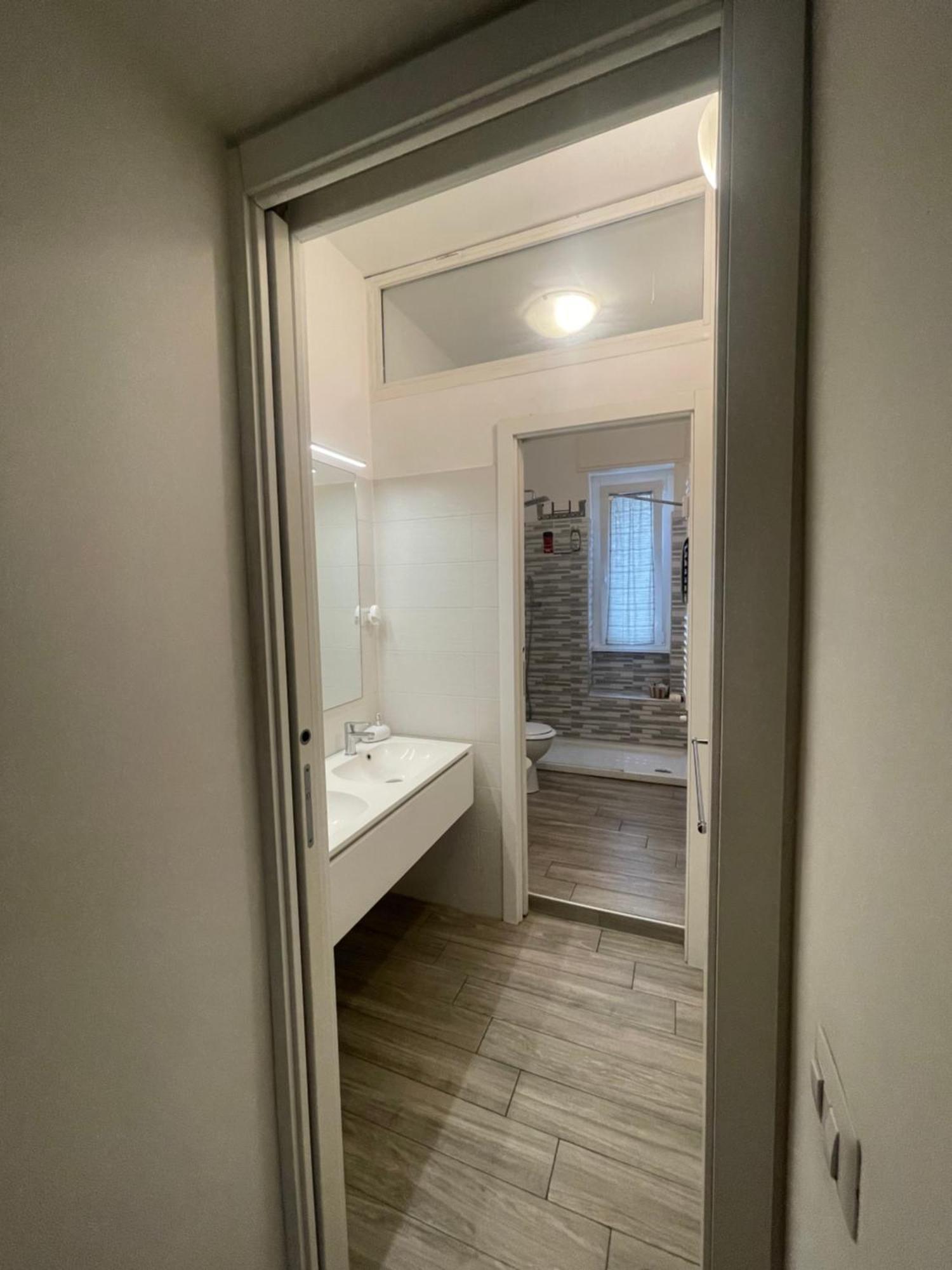 Gardone Apartment - Ampio Appartamento Con 2 Camere Da Letto - Comodo Per Duomo! Milano Esterno foto